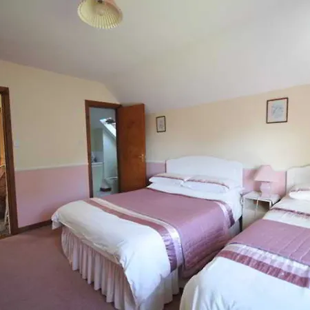 Pine Grove Otel 3*